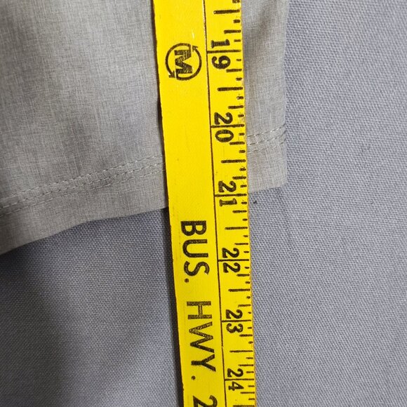 Oakley Hybrid flat front short men's size 40 beige colour surfer board short - Picture 9 of 11